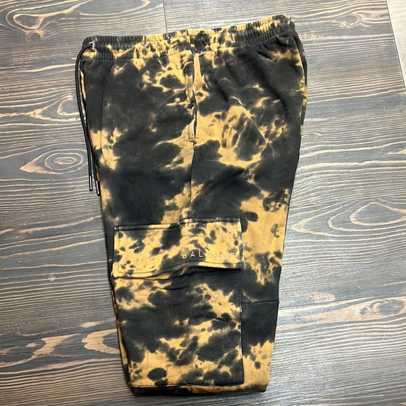 Balance Athletica Sweatpants - Picture 3 of 8